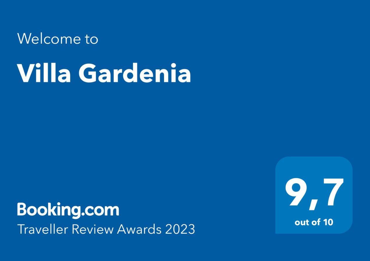 Villa Gardenia オストゥーニ エクステリア 写真