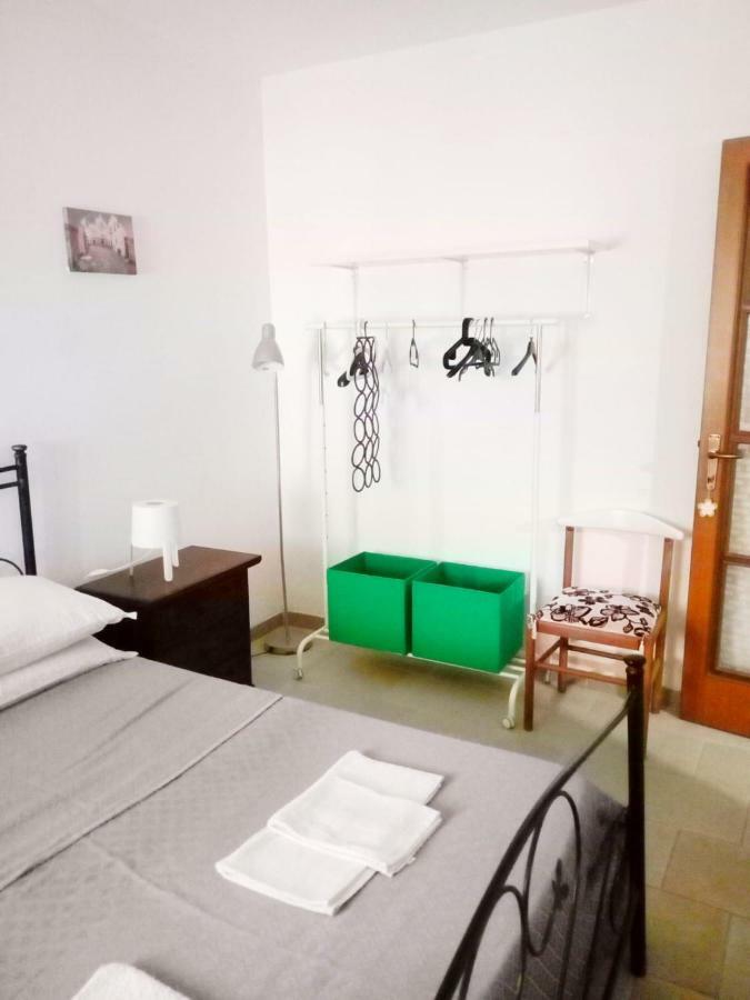 Villa Gardenia オストゥーニ エクステリア 写真